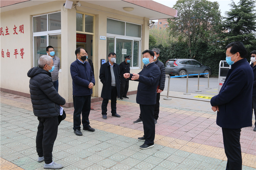 市教体局局长丁建清一行莅临我校督查指导工作