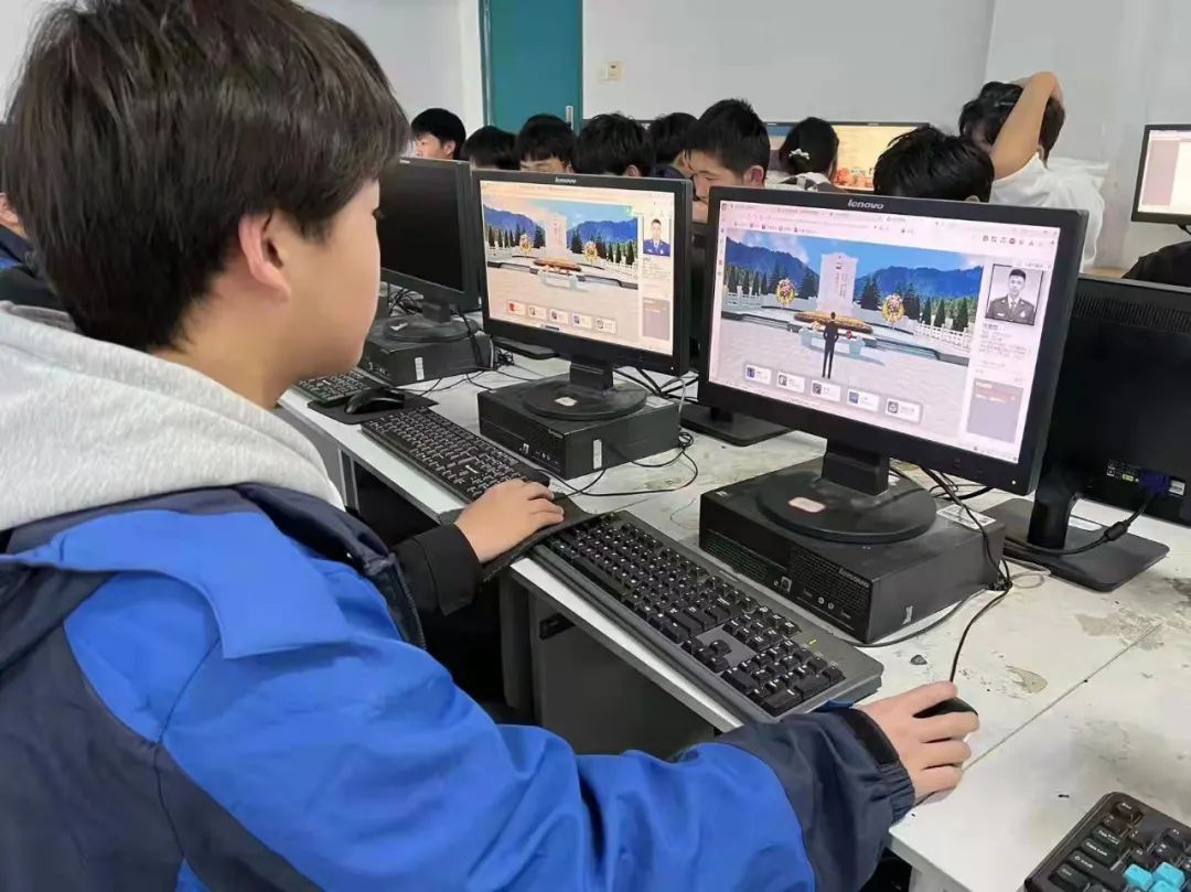 我校开展“2022•奋进•网上祭英烈”活动